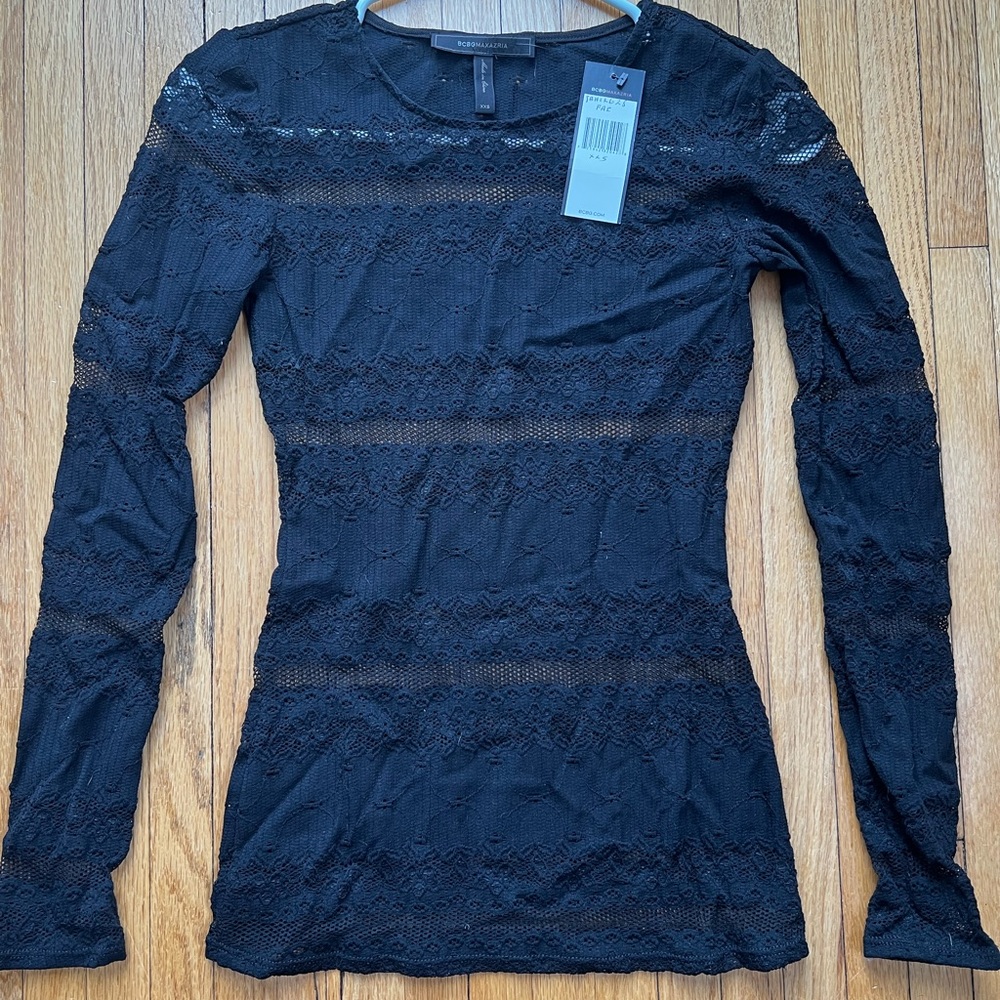 NWTs BCBG black lace long sleeve top XXS